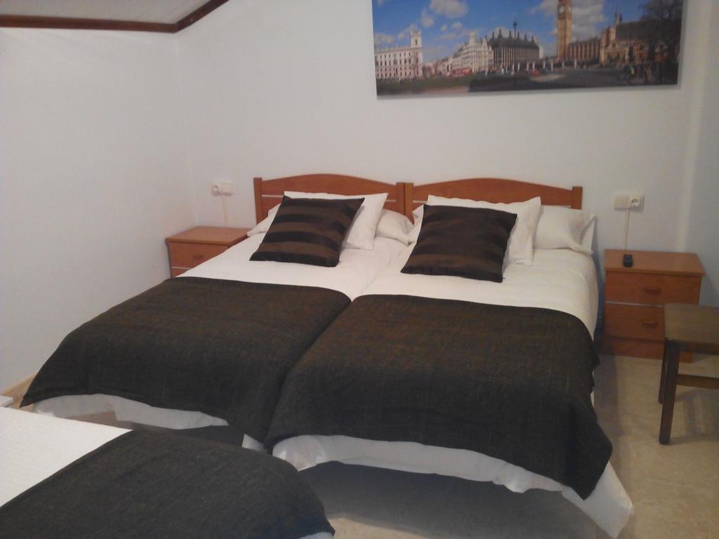 Hostal Meson Do Loyo Portomarin Rum bild