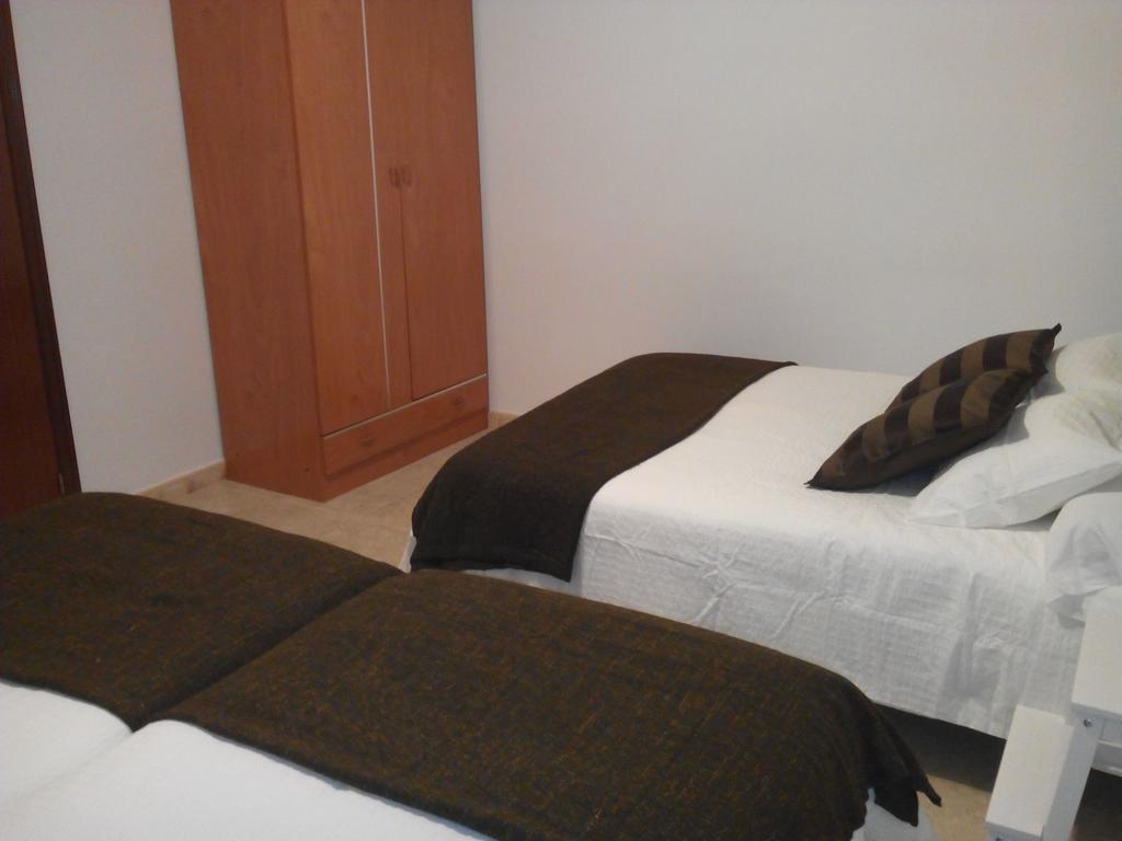 Hostal Meson Do Loyo Portomarin Rum bild